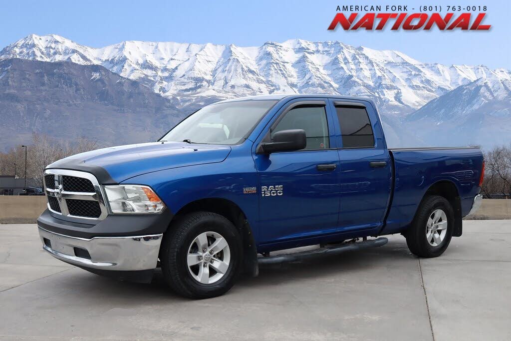 2017 RAM 1500 Express Quad Cab 4WD