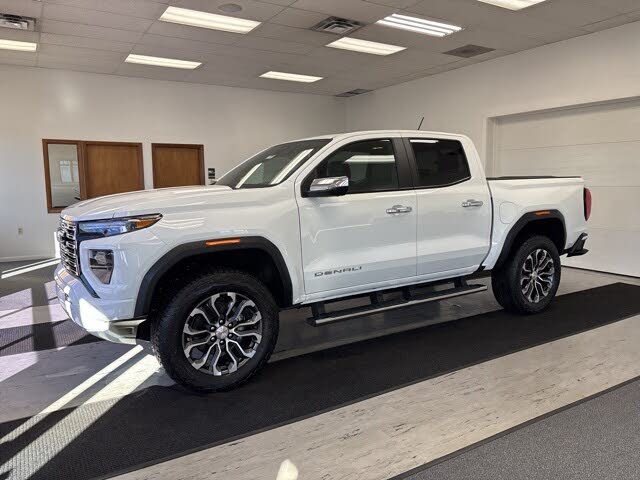 2026 GMC Canyon Denali Crew Cab 4WD