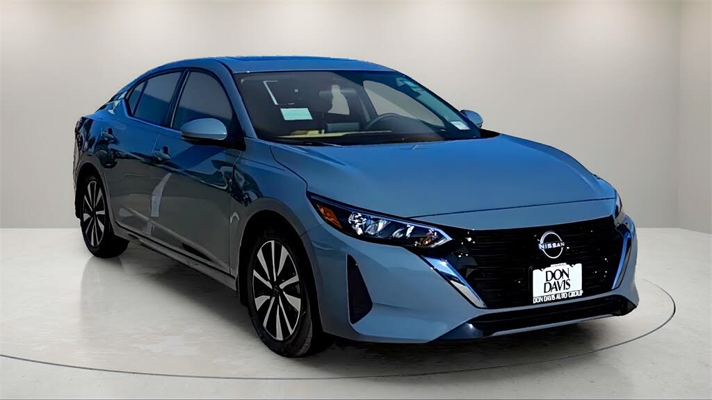 2025 Nissan Sentra SV FWD