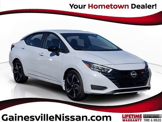 2025 Nissan Versa SR FWD