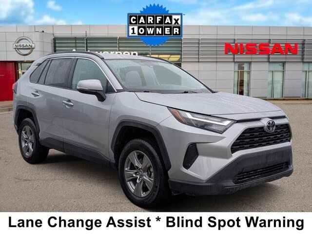 2024 Toyota RAV4 XLE FWD