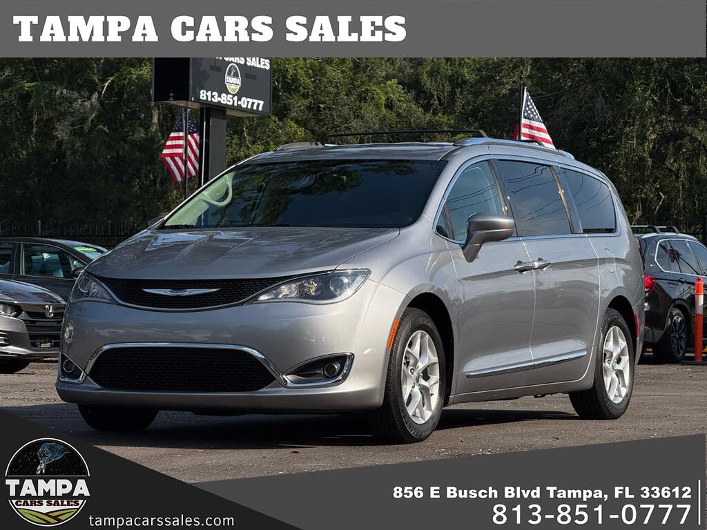 2017 Chrysler Pacifica Touring L Plus FWD