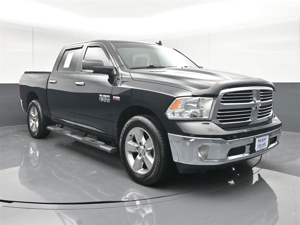 2016 RAM 1500 SLT Crew Cab 4WD