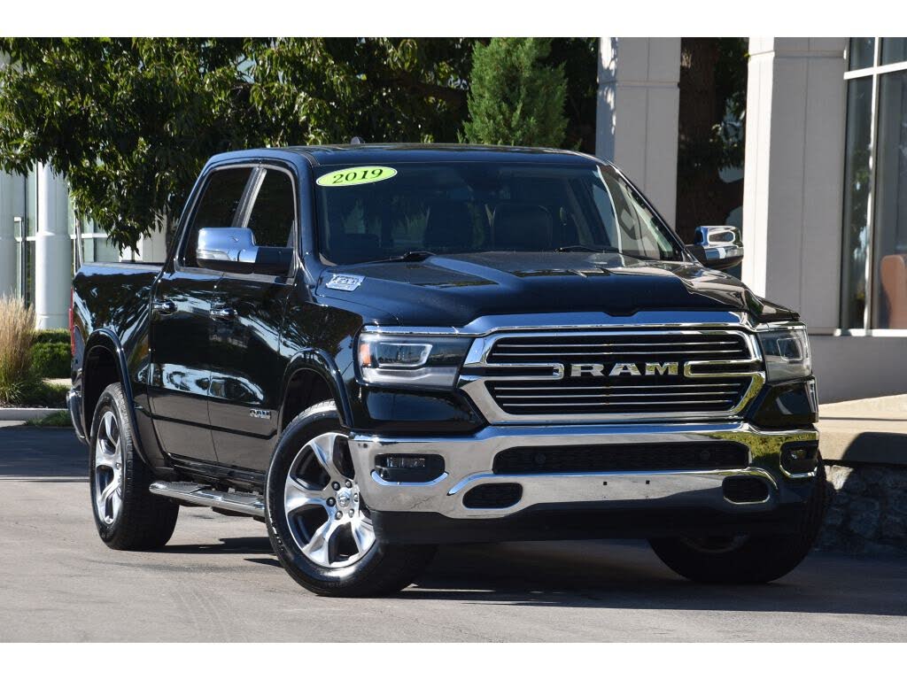 2019 RAM 1500 Laramie Crew Cab 4WD