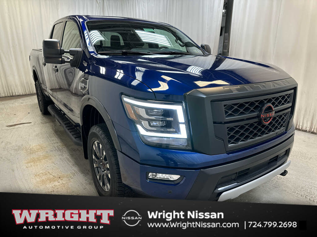 2024 Nissan Titan XD PRO-4X Crew Cab 4WD