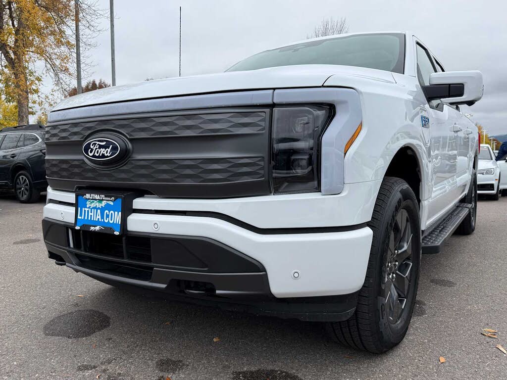 2025 Ford F-150 Lightning Lariat SuperCrew AWD