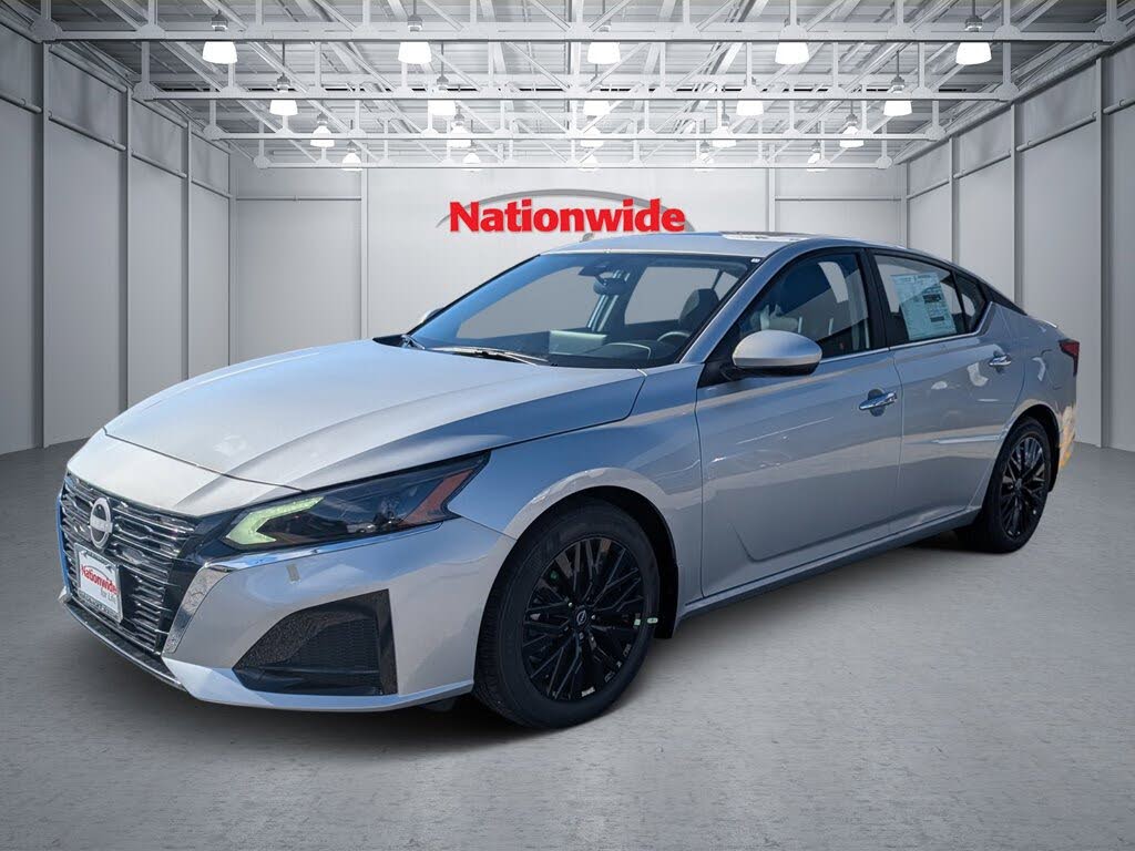 2025 Nissan Altima 2.5 SV FWD