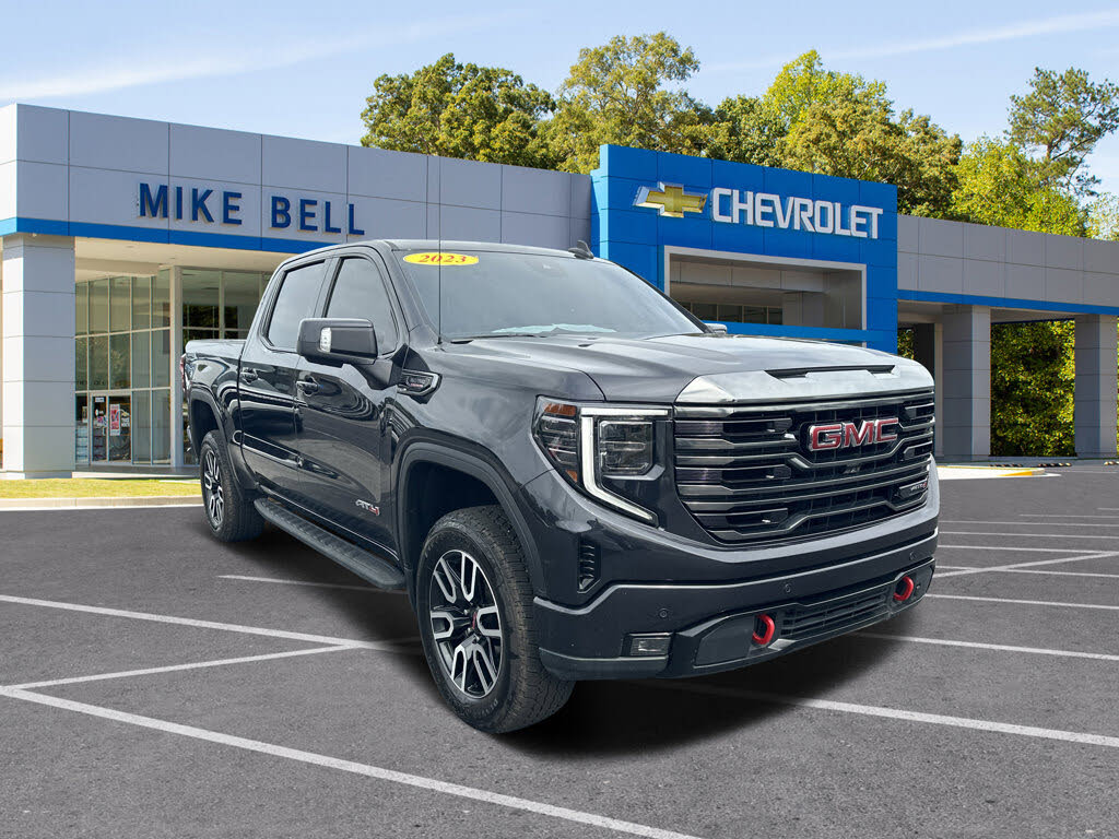 2023 GMC Sierra 1500 AT4 Crew Cab 4WD