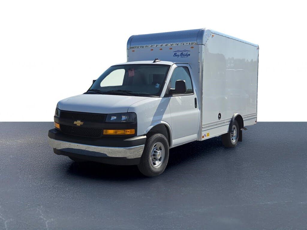 2025 Chevrolet Express Chassis 3500 Cutaway 139