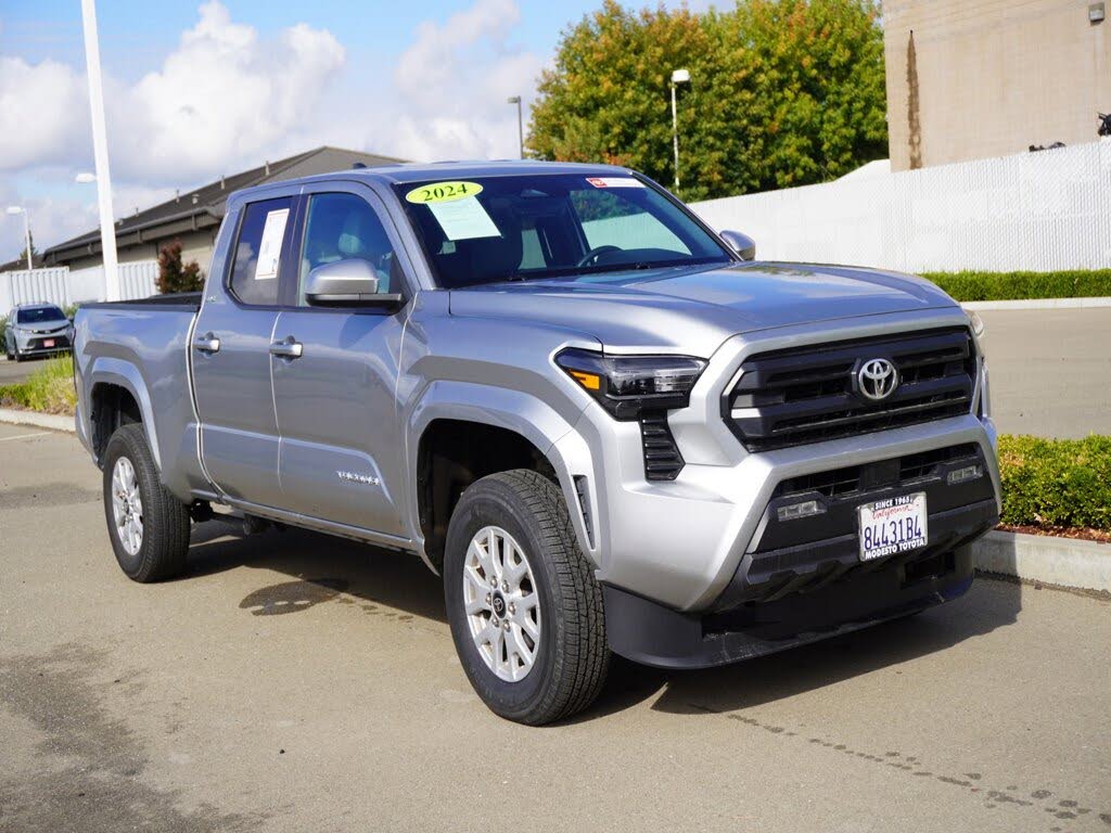 2024 Toyota Tacoma SR5 Double Cab 4WD