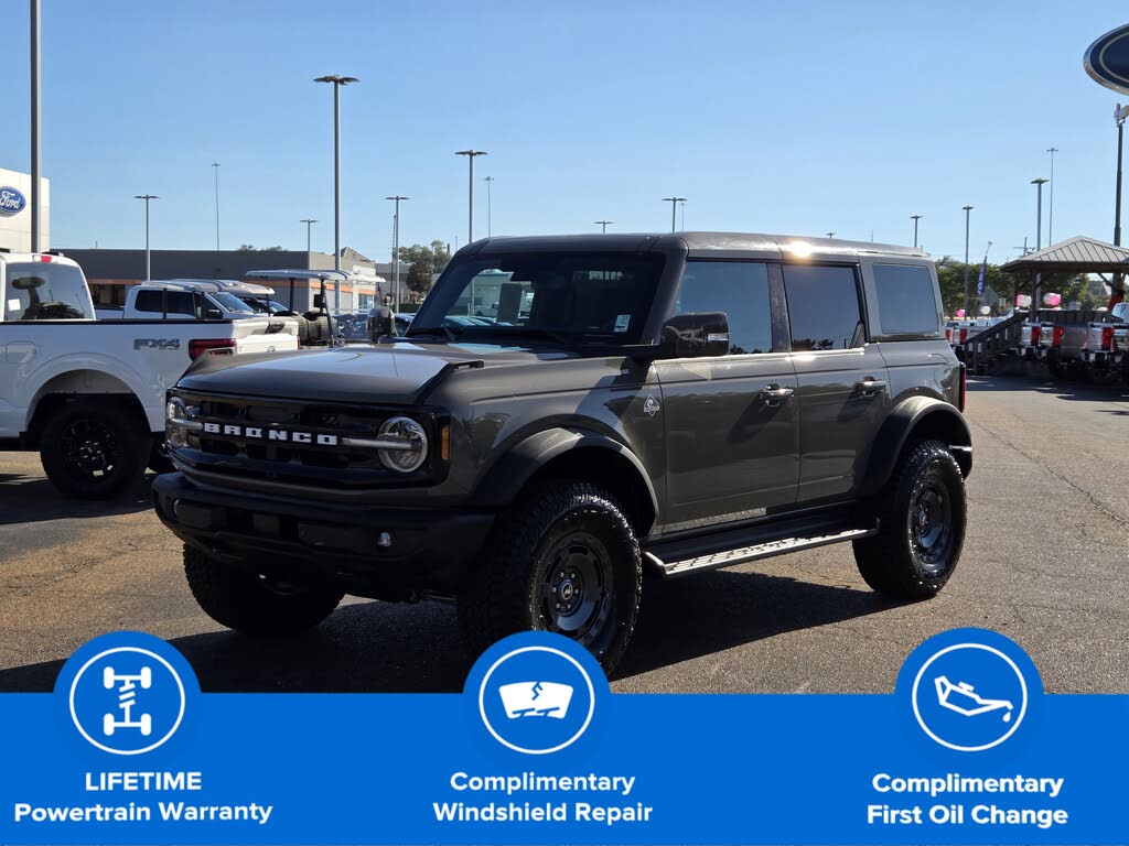 2025 Ford Bronco Outer Banks 4-Door 4WD
