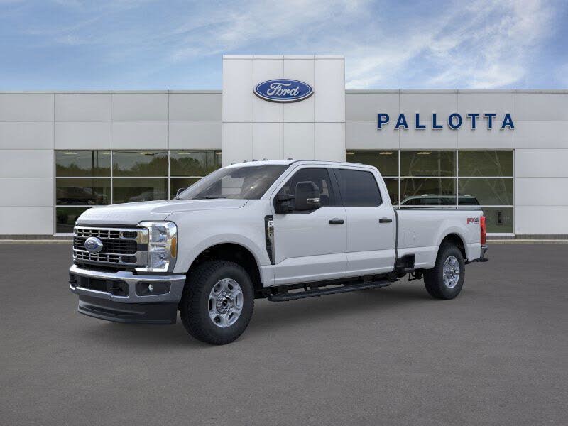 2026 Ford F-250 Super Duty XLT Crew Cab 4WD