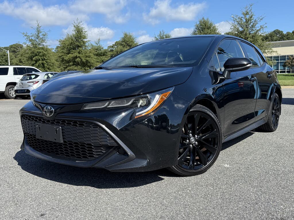 2022 Toyota Corolla Hatchback SE FWD