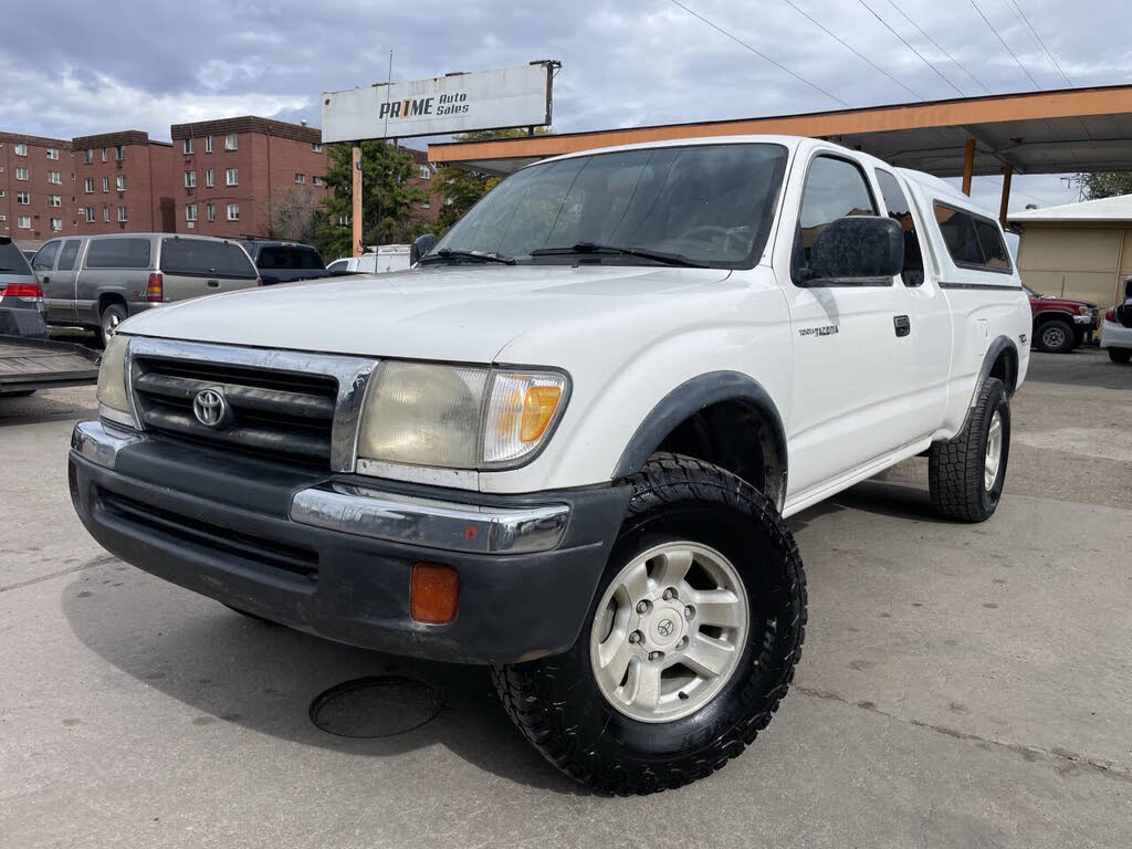 2000 Toyota Tacoma 2 Dr SR5 V6 4WD Extended Cab