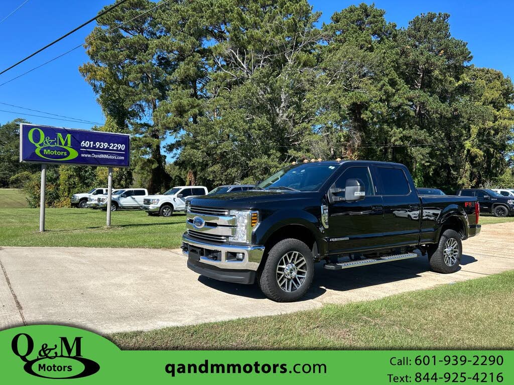 2019 Ford F-250 Super Duty Lariat Crew Cab 4WD