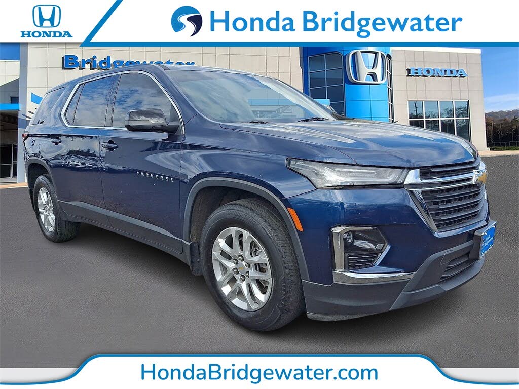 2022 Chevrolet Traverse LS FWD