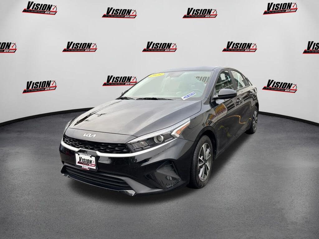 2023 Kia Forte LXS FWD