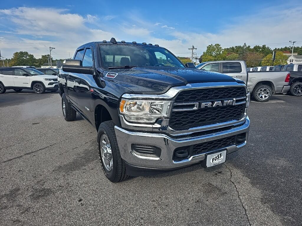 2022 RAM 2500 Tradesman Crew Cab 4WD