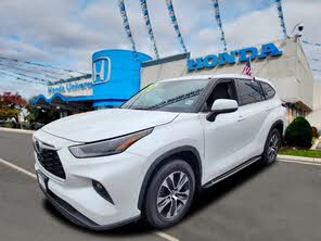 Toyota Highlander XLE AWD