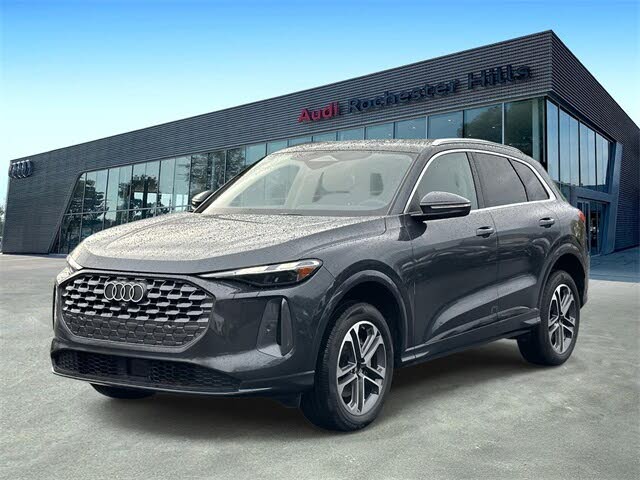 2025 Audi Q5 quattro Premium 40 TFSI