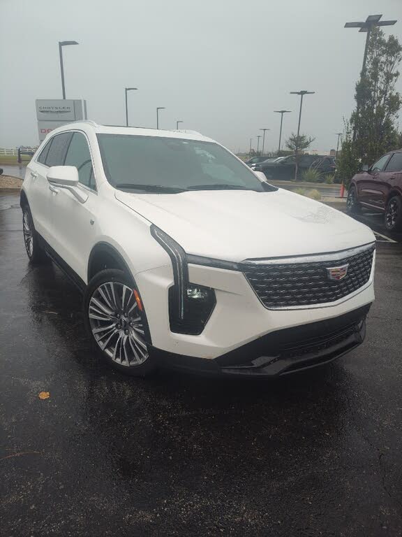 2024 Cadillac XT4 Premium Luxury AWD