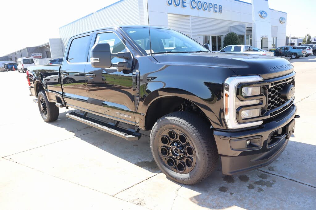 2026 Ford F-350 Super Duty XLT Crew Cab 4WD
