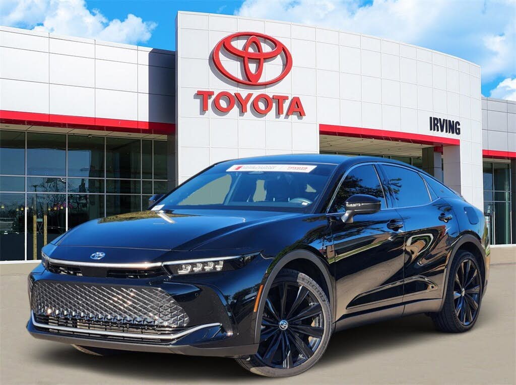 2023 Toyota Crown Platinum AWD