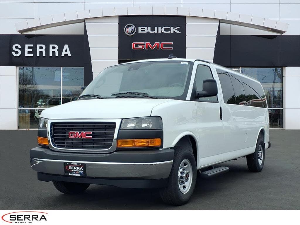 2025 GMC Savana LT 3500 RWD