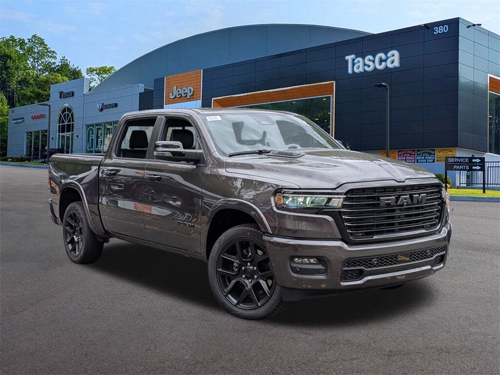 2026 RAM 1500 Laramie Crew Cab 4WD
