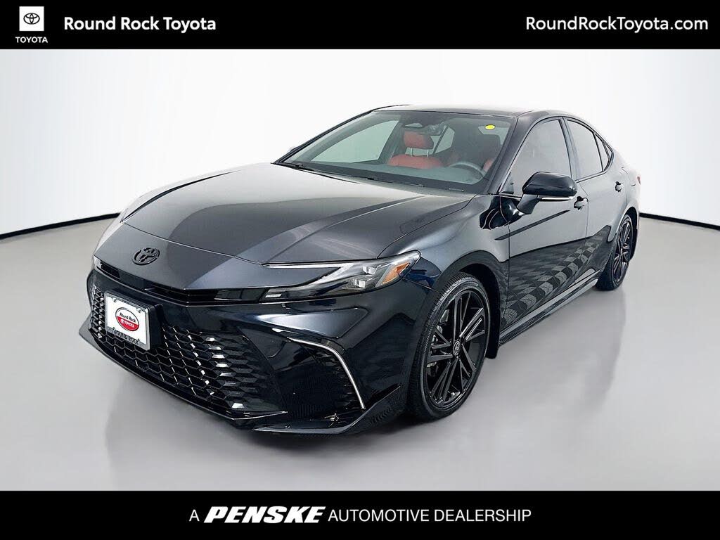 2025 Toyota Camry XSE FWD