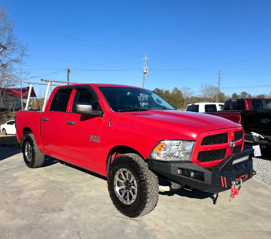 2018 RAM 1500 Express Crew Cab 4WD