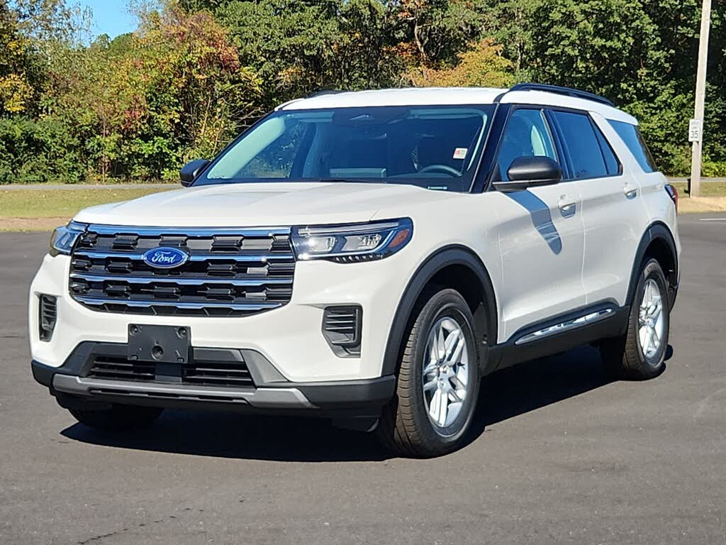 2025 Ford Explorer Active AWD