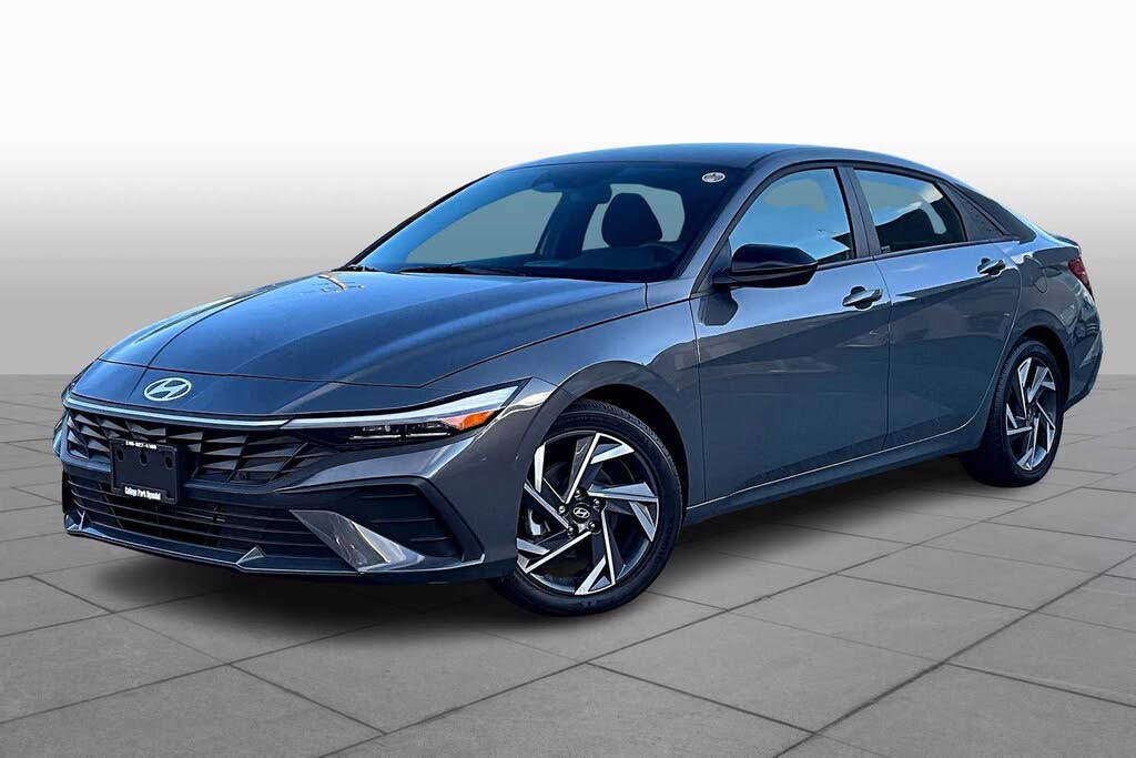 2025 Hyundai Elantra SEL Sport FWD