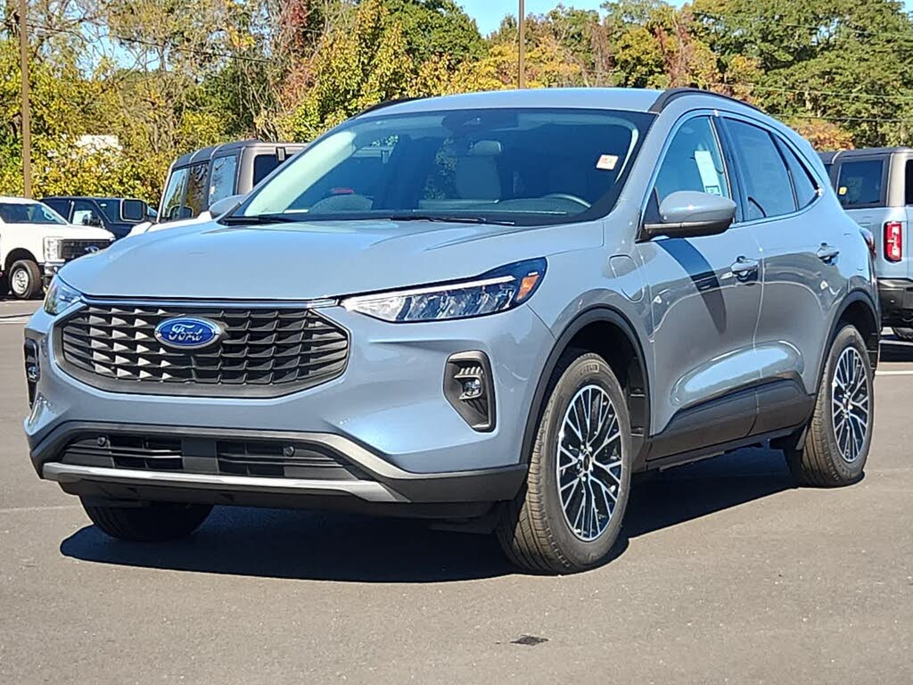2026 Ford Escape Hybrid Plug-in FWD