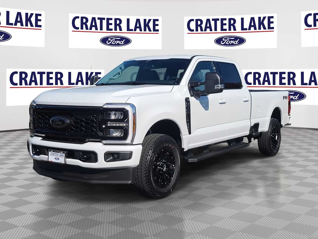 2026 Ford F-250 Super Duty XLT Crew Cab 4WD