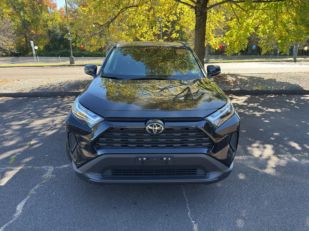 2025 Toyota RAV4 XLE AWD