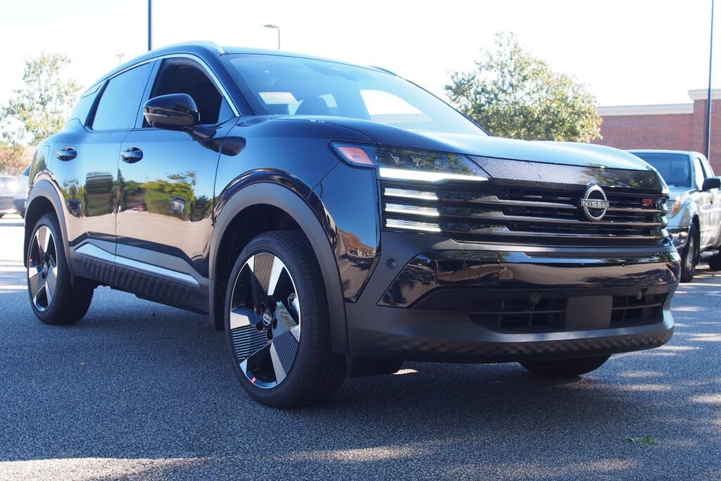 2026 Nissan Kicks SR FWD