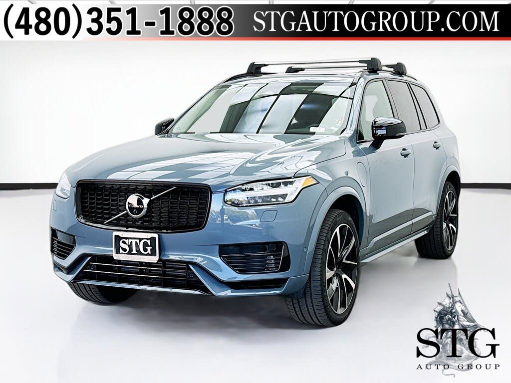 2023 Volvo XC90 Recharge T8 Plus Dark Theme eAWD