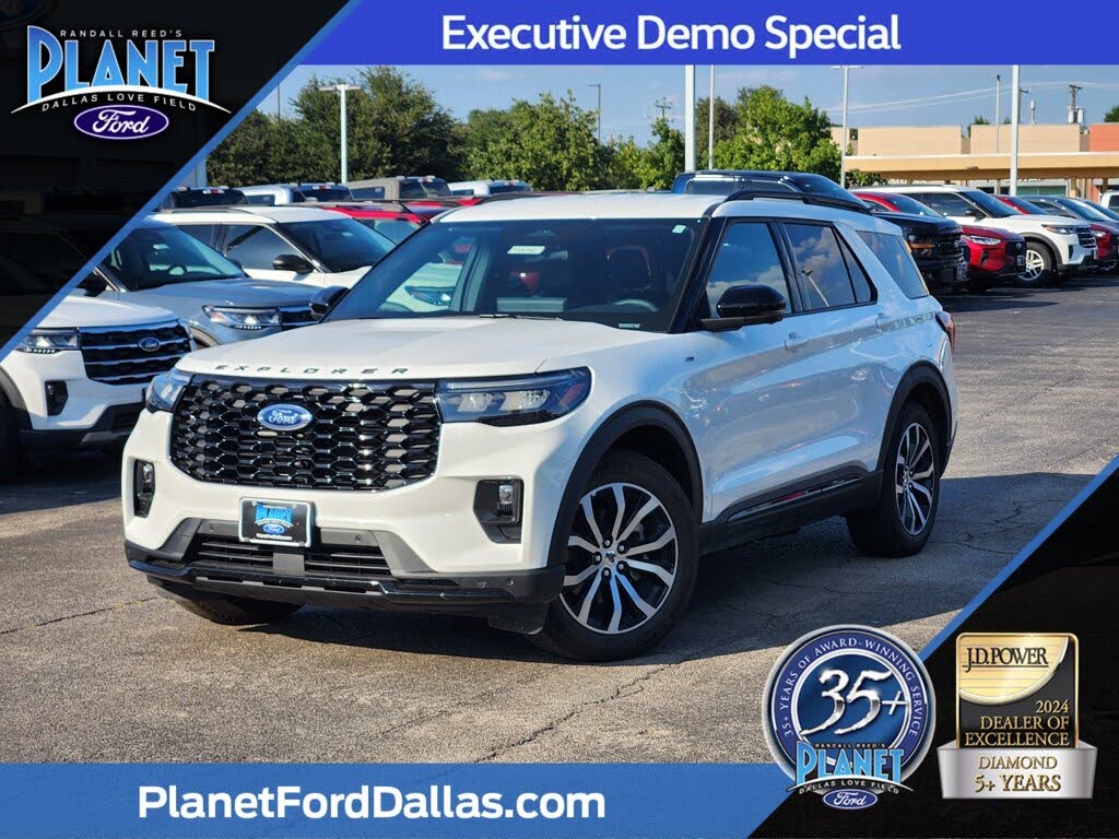 2025 Ford Explorer ST-Line RWD