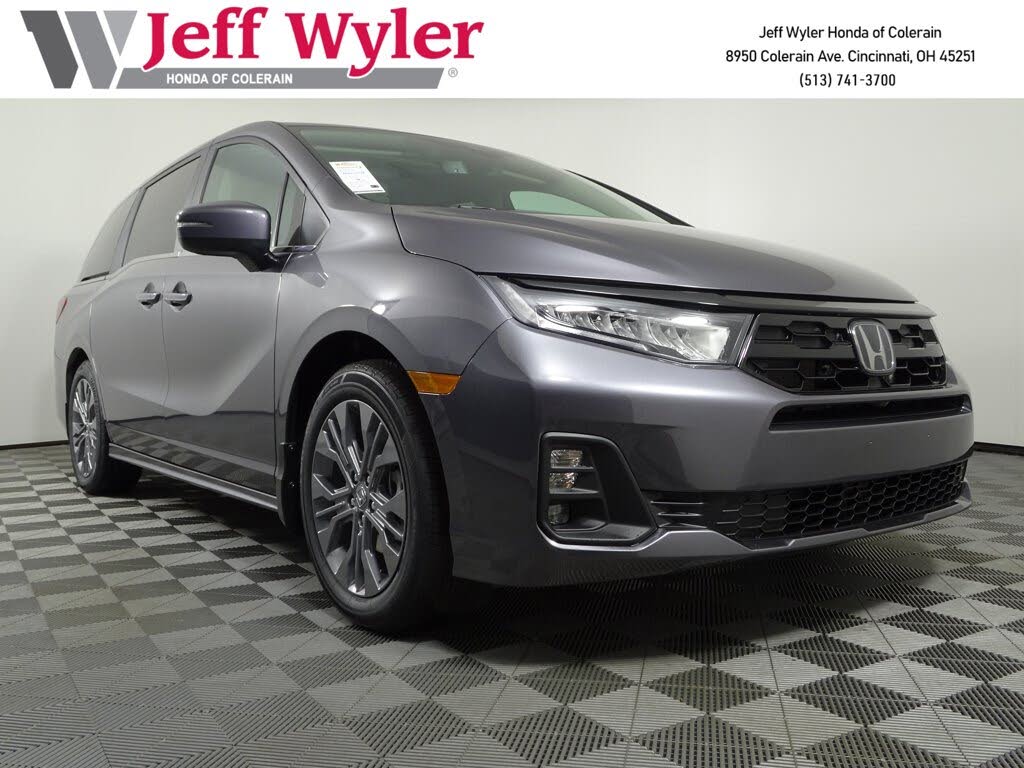 2026 Honda Odyssey Touring FWD