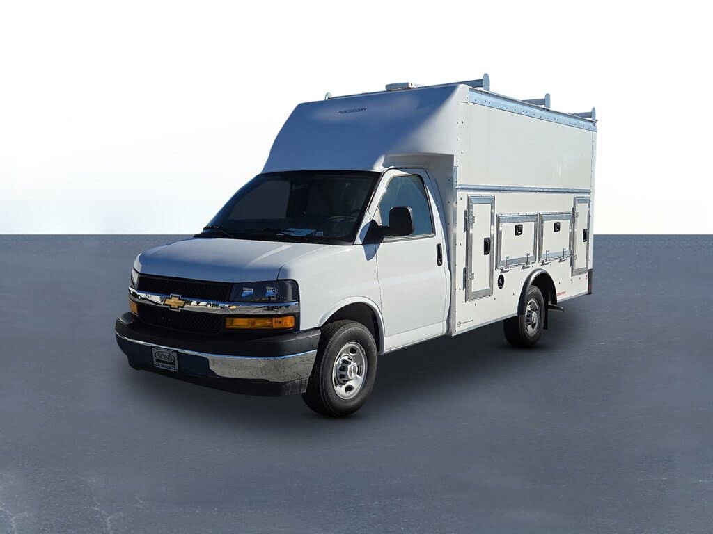2025 Chevrolet Express Chassis 3500 Cutaway 139