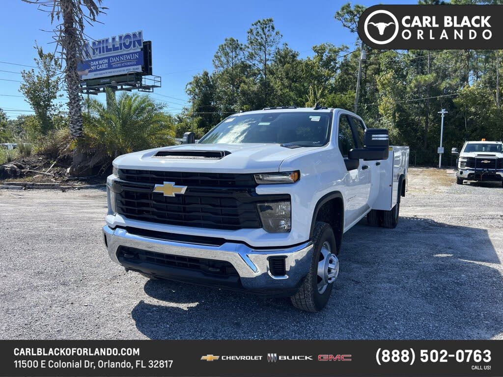 2025 Chevrolet Silverado 3500HD Chassis Work Truck Crew Cab 4WD