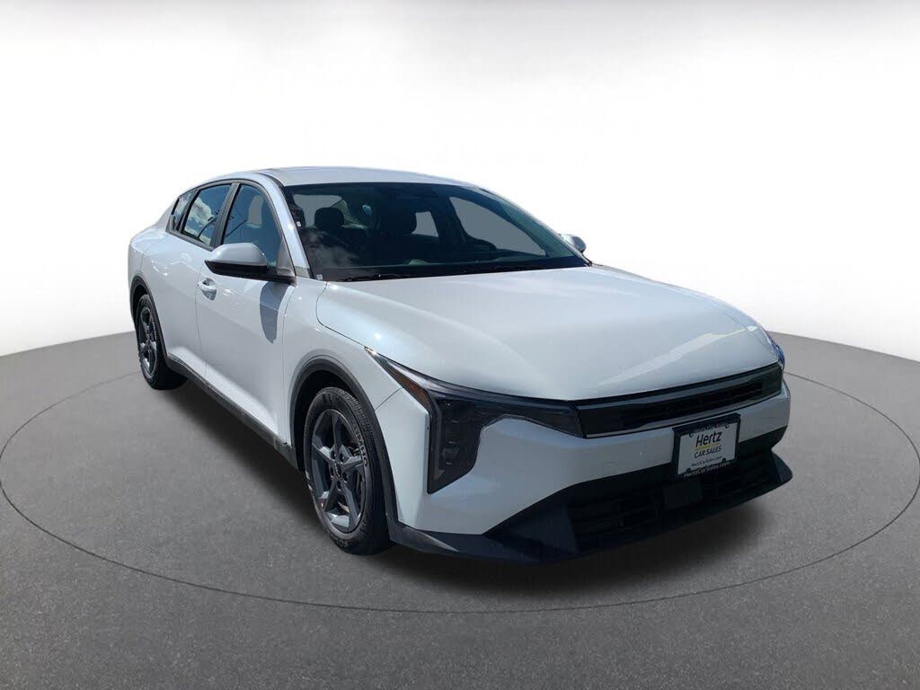 2025 Kia K4 LXS FWD