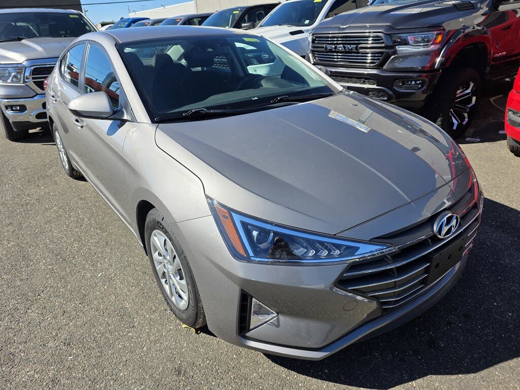 2020 Hyundai Elantra SE FWD