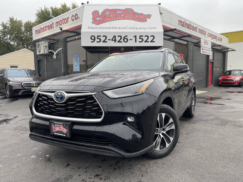 2022 Toyota Highlander Hybrid XLE AWD