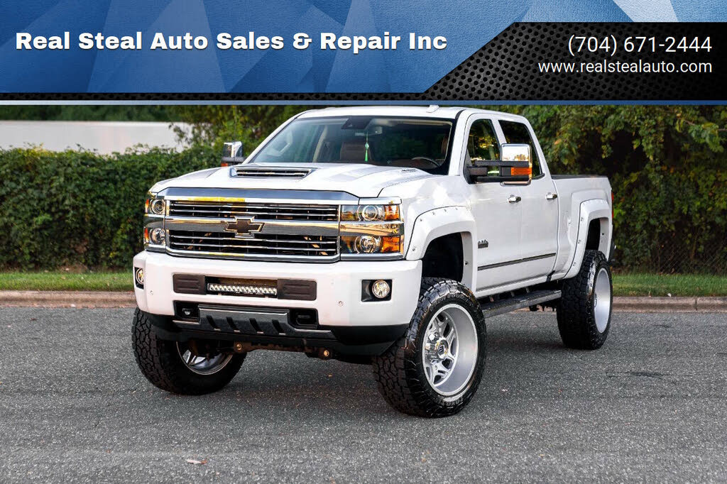 2017 Chevrolet Silverado 2500HD High Country Crew Cab 4WD