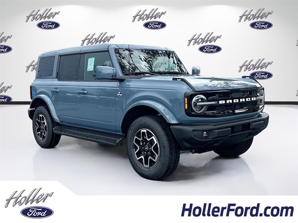2025 Ford Bronco Outer Banks 4-Door 4WD