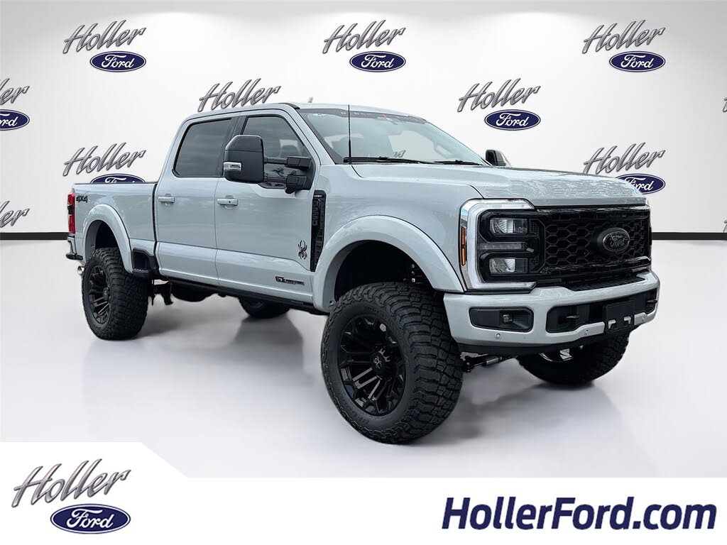2025 Ford F-250 Super Duty Lariat Crew Cab 4WD