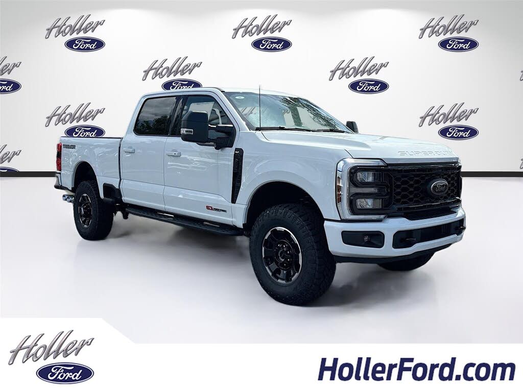 2025 Ford F-250 Super Duty XLT Crew Cab 4WD