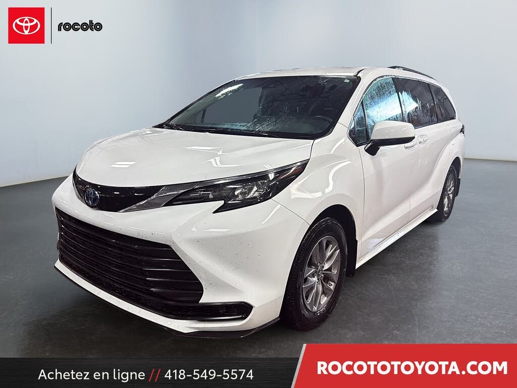 2024 Toyota Sienna LE 8-Passenger AWD